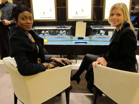 Sabrina Douglas-Jones avec Sissi Johnson, camarade de classe à IFA Paris et consultante en stratégie de marques