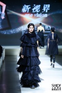 Défilé de mode d'IFA Paris au SIDF 2022