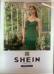Publicité Shein dans le métro parisien